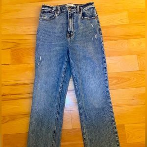 Abercrombie 90s Straight Ultra High Rise Jeans